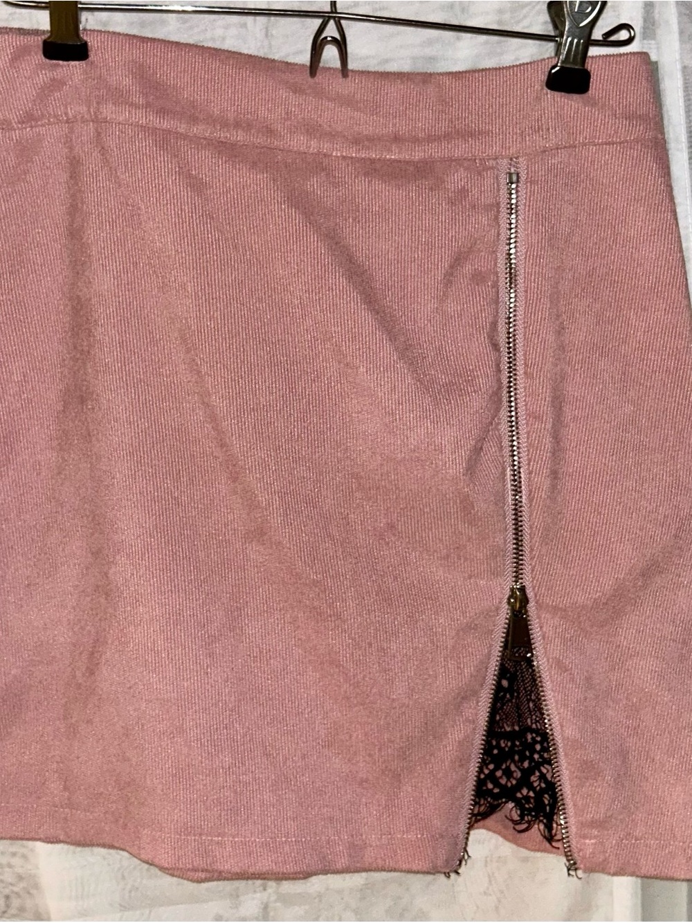 S - Pink Corduroy Skirt with Front Zip and Lace Insert